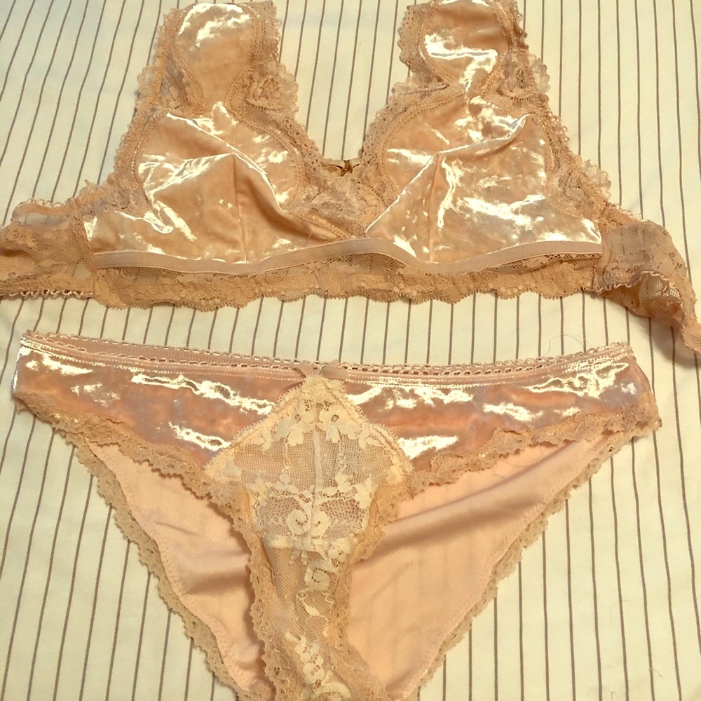 VICTORIAS secret beige velvet lace bralette set
